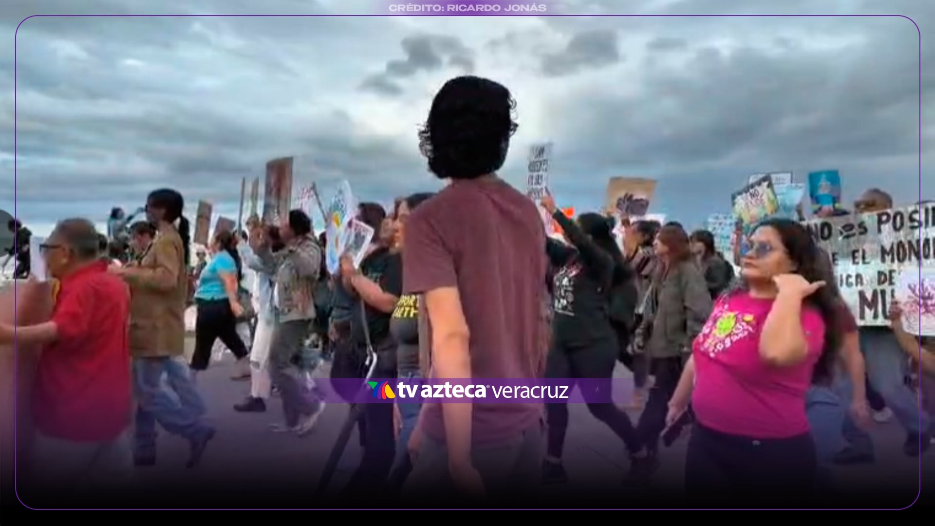 Marchan en Veracruz para defender el arrecife La Gallega ante ampliación del puerto