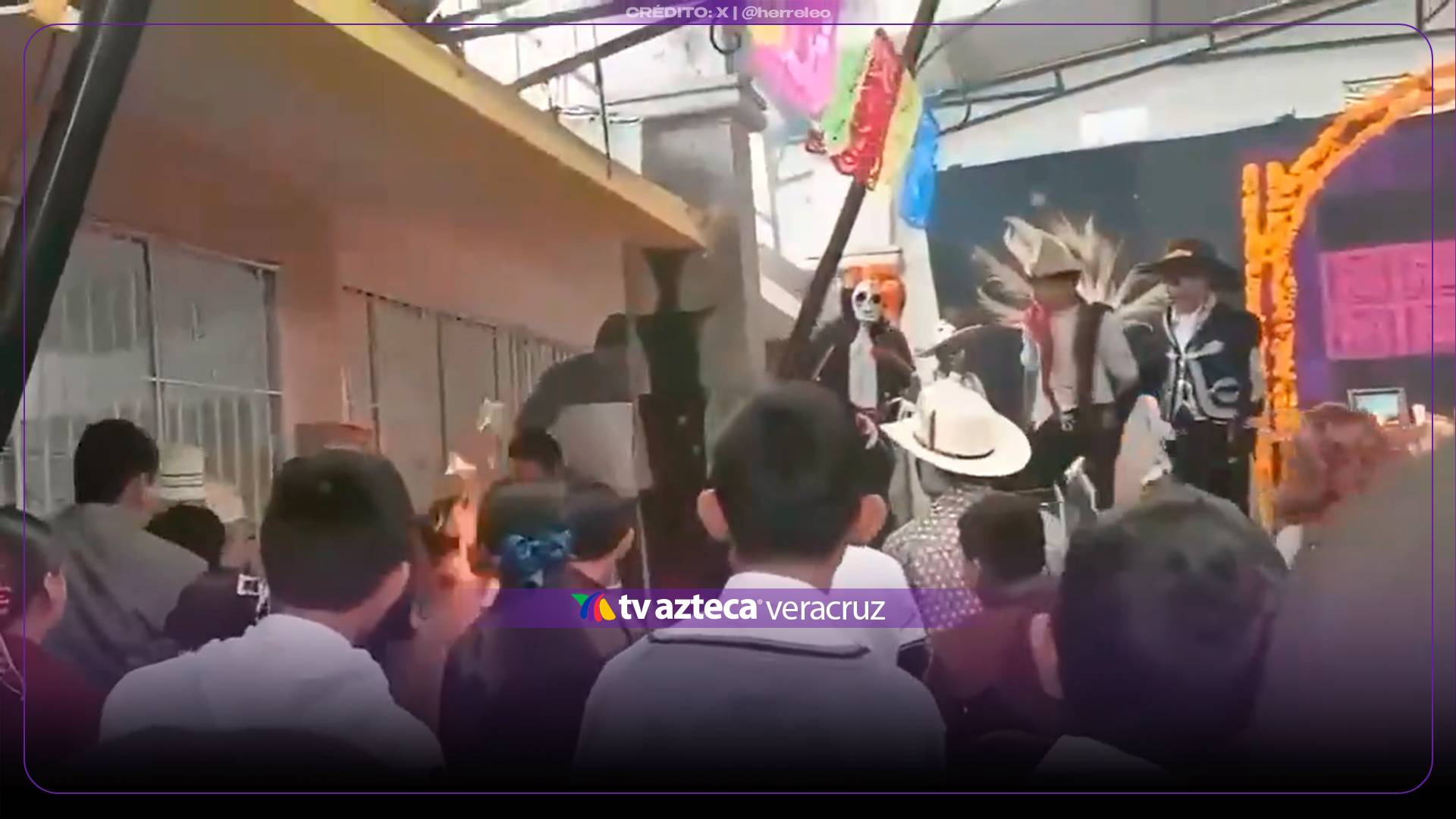 El incidente ocurrió durante un desfile de Catrinas en una secundaria de Huasca de Ocampo.