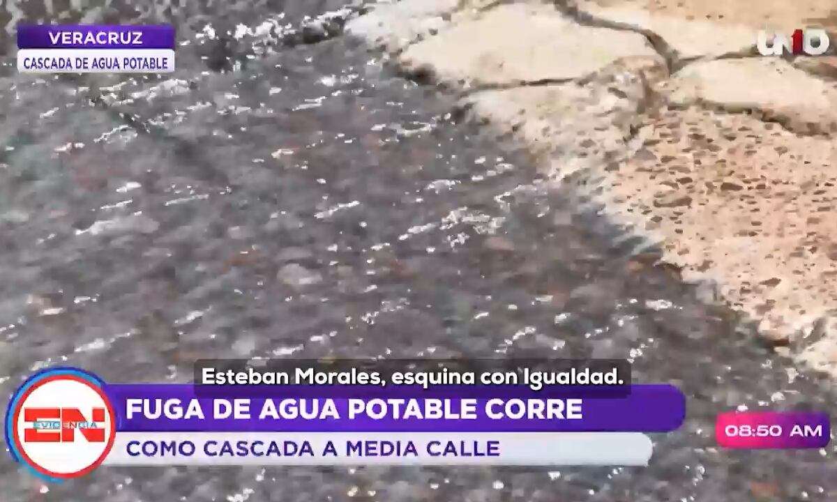Fuga de agua forma una ´cascada´ en calles de Veracruz y deja sin presión a vecinos (+VIDEO)