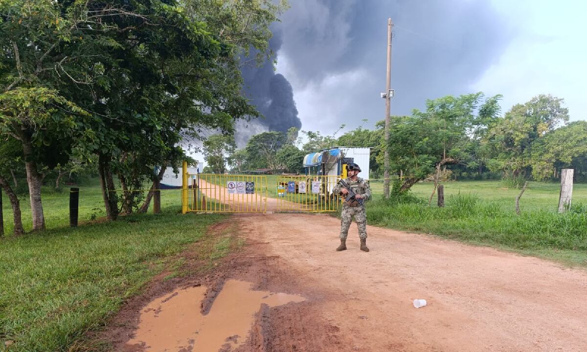 Por riesgo de una explosión mayor, no manipularon el incendio en Jáltipan